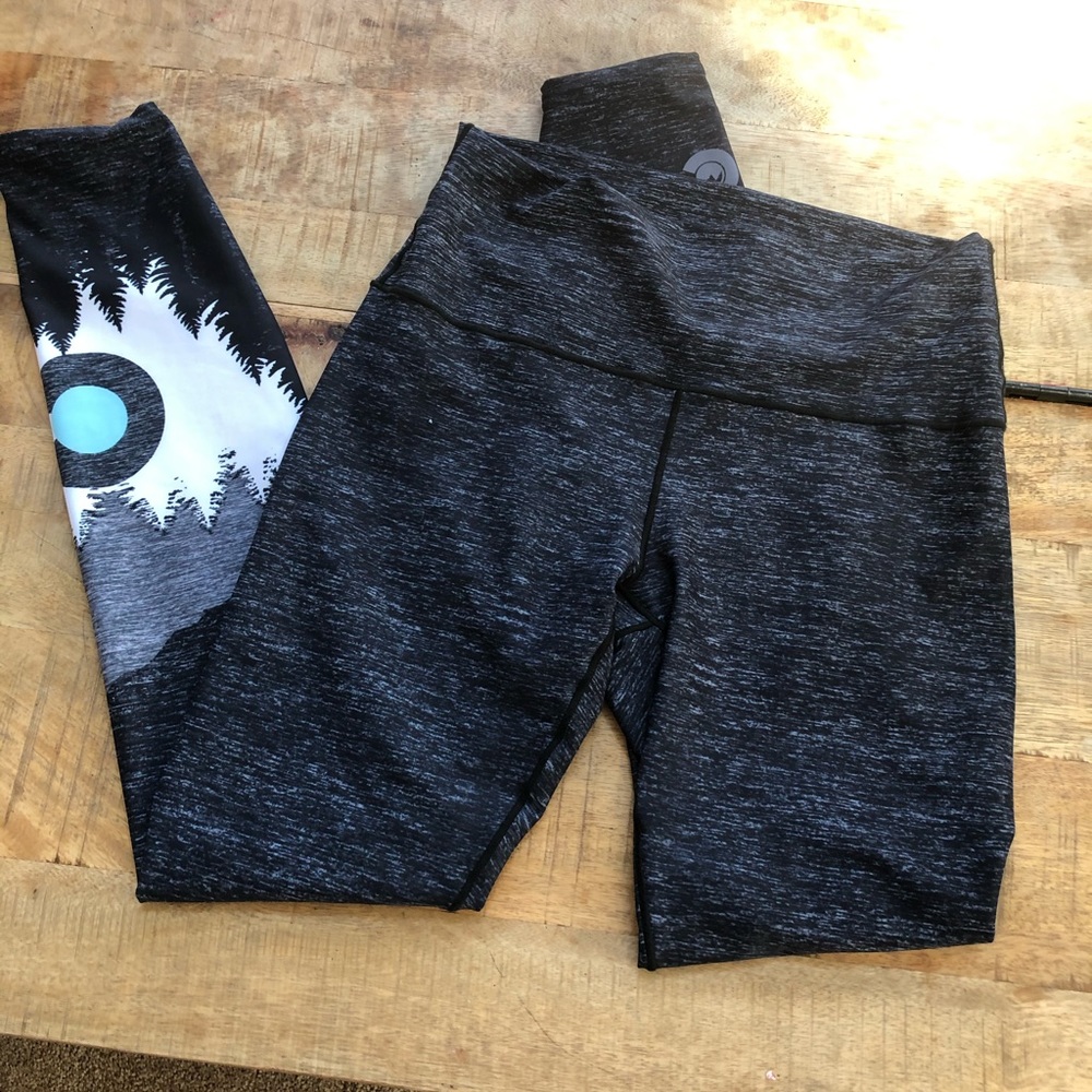 Colorado Threads Yoga Pants, New without Tags